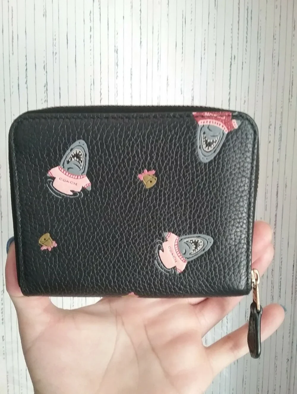 Coach Sharks In Christmas Sweaters Wallet - Picture 5 of 7
